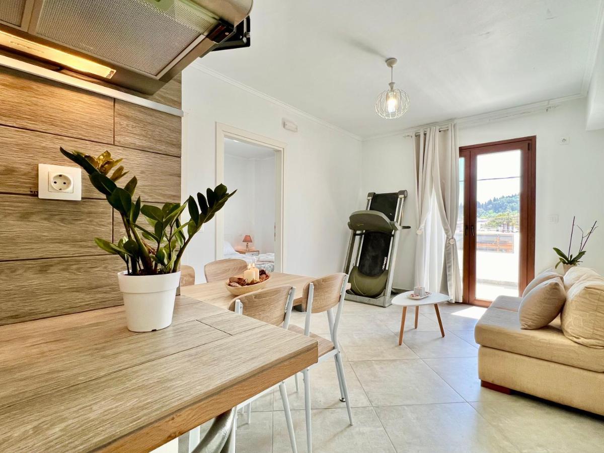 Beach Villa Verano With Private Pool By Dadovillas Sidárion 외부 사진