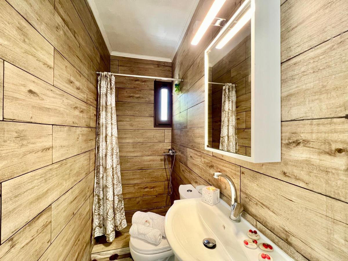 Beach Villa Verano With Private Pool By Dadovillas Sidárion 외부 사진