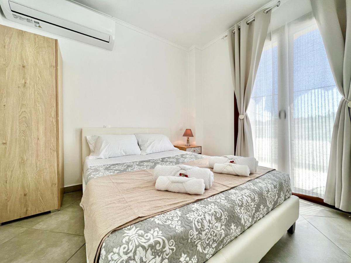 Beach Villa Verano With Private Pool By Dadovillas Sidárion 외부 사진